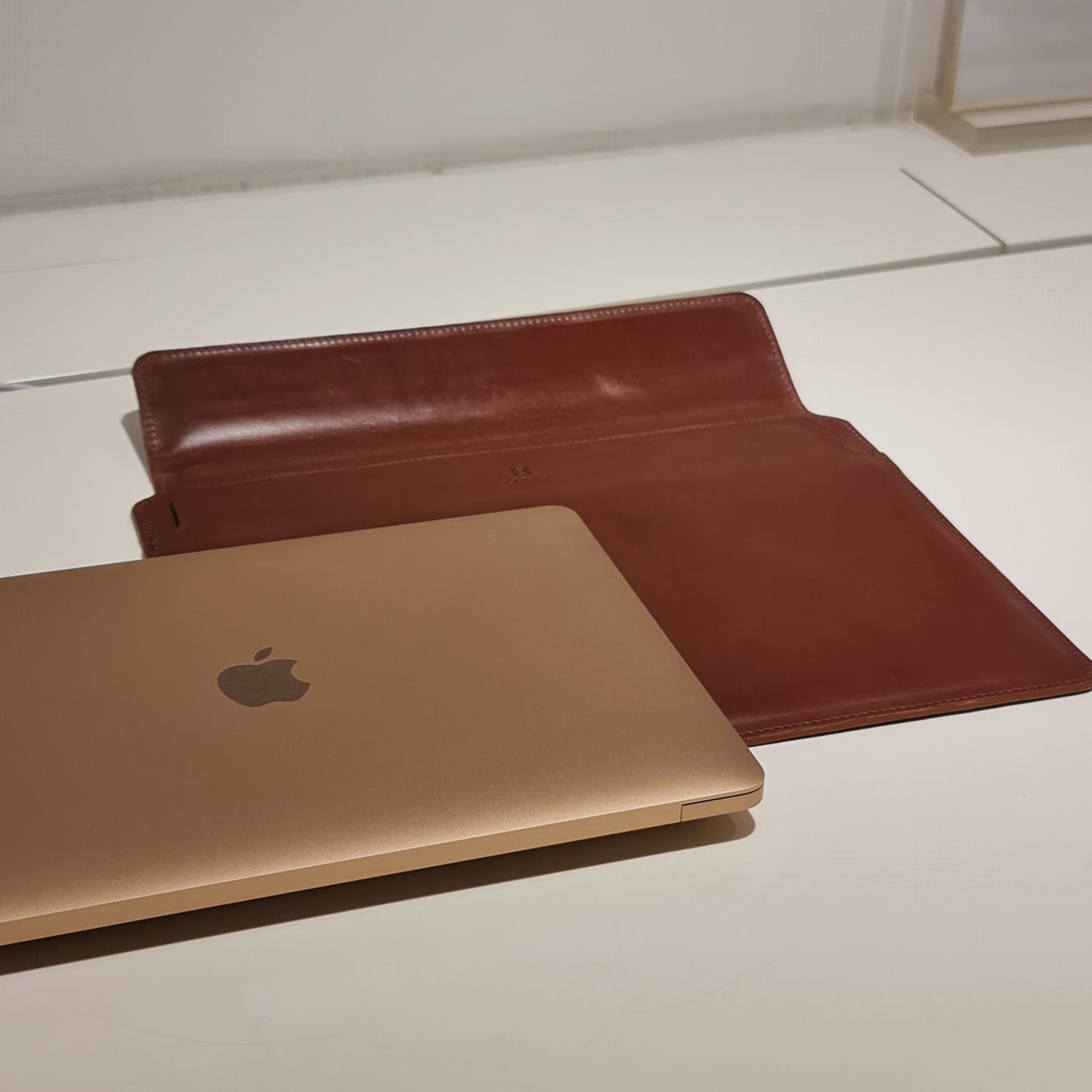 13 inch Macbook Case with Magnetic Closure